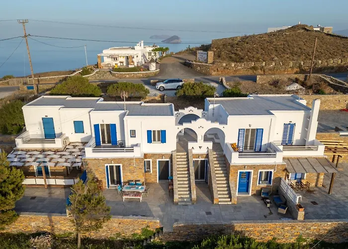Crown Luxurious Residences, Kythnos