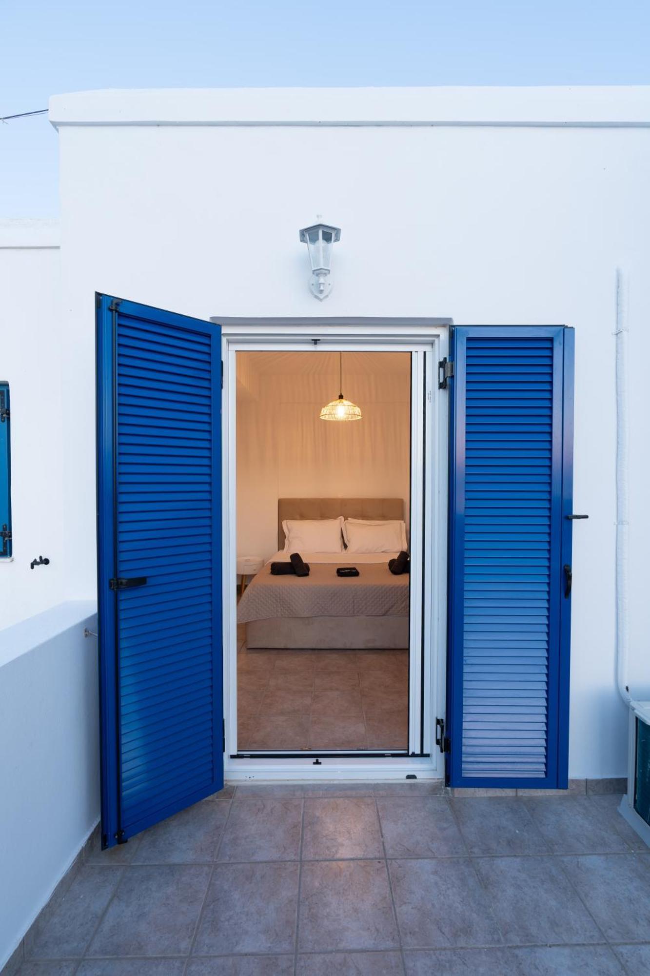 Crown Luxurious Residences, * Kythnos