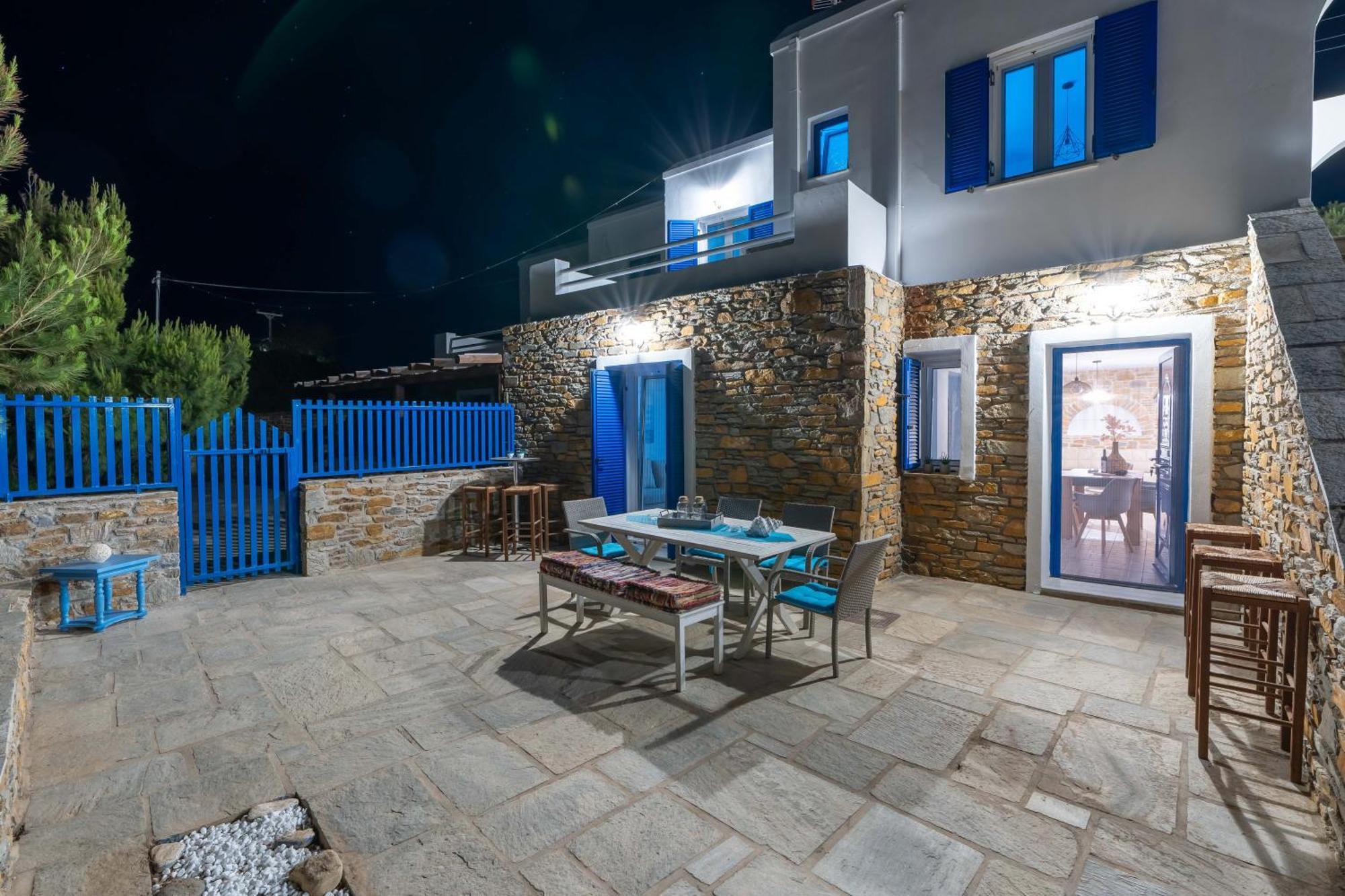 Villa Crown Luxurious Residences, *