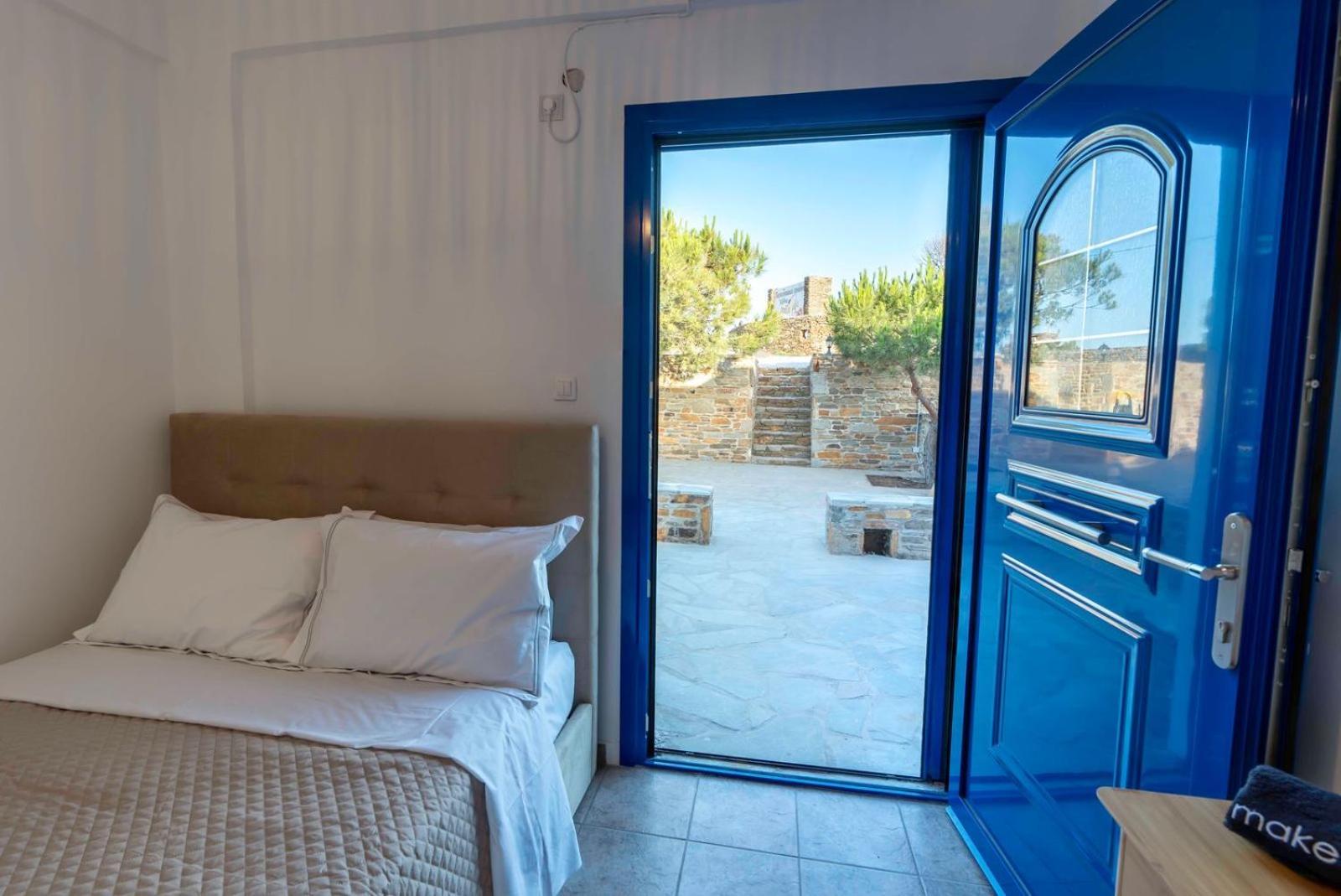 Crown Luxurious Residences, * Kythnos