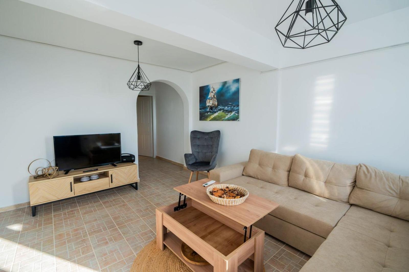Crown Luxurious Residences, Villa Kythnos
