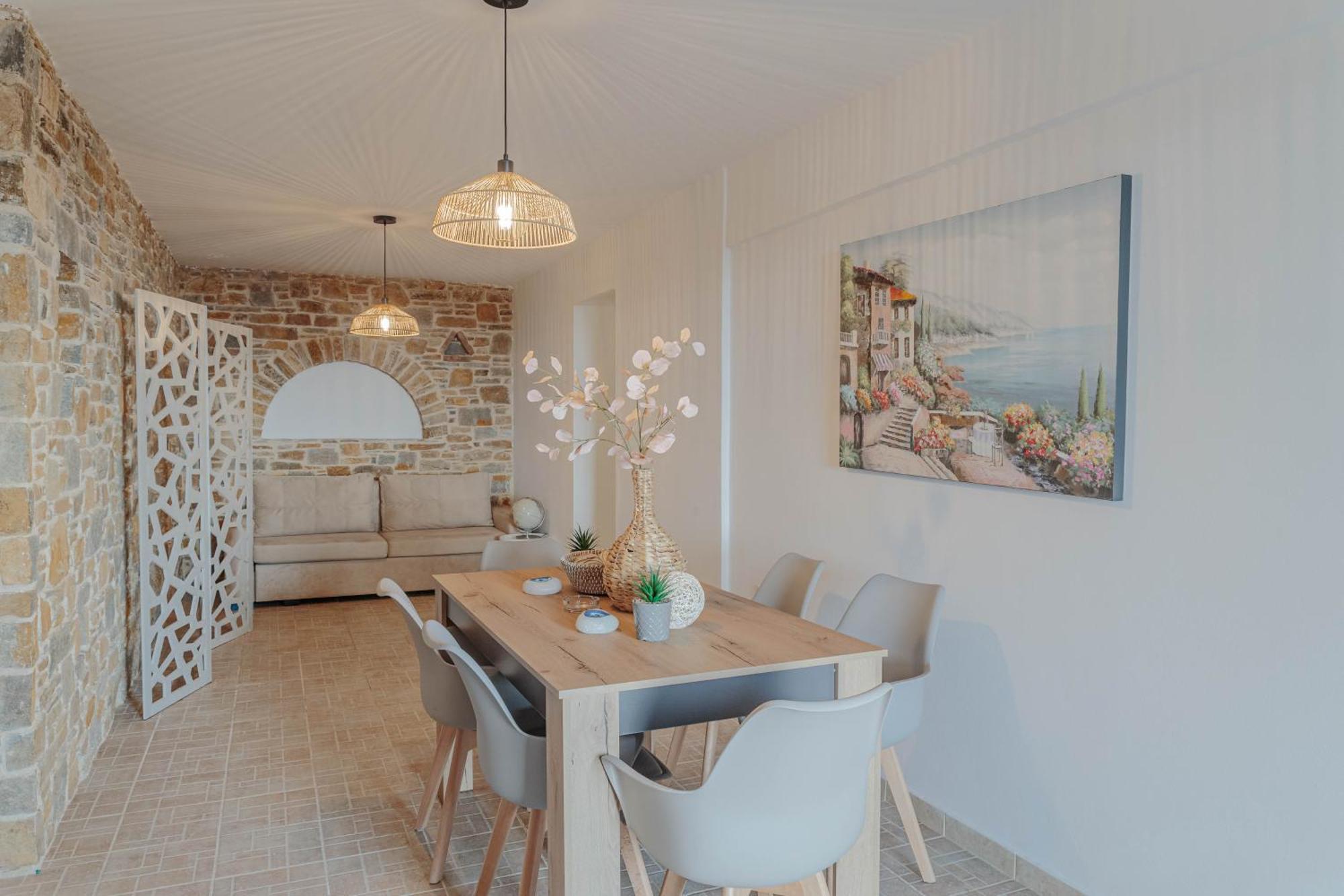 Villa Crown Luxurious Residences,